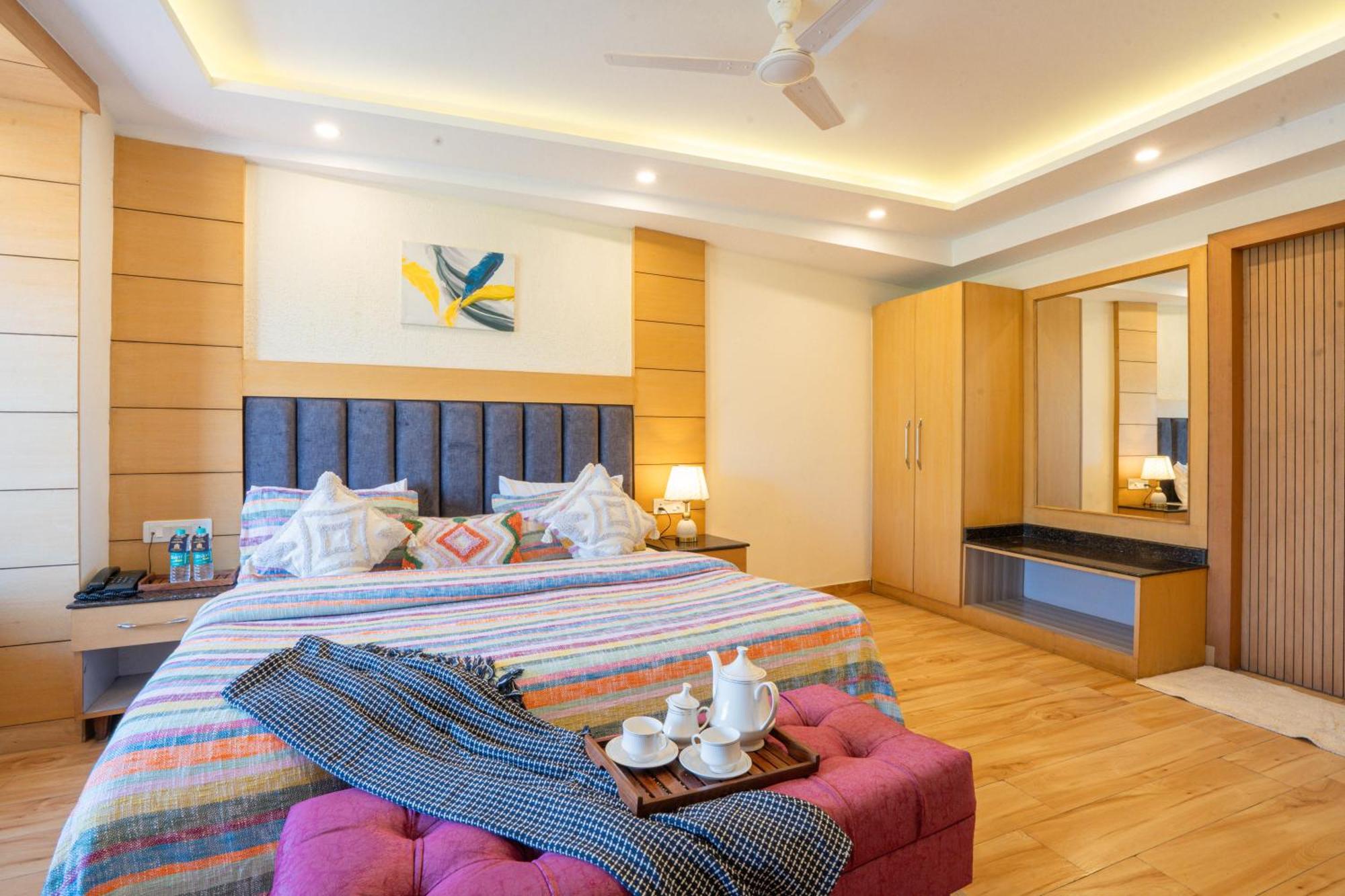 Perfectstayz Premium At Mall Road 무소리에 외부 사진