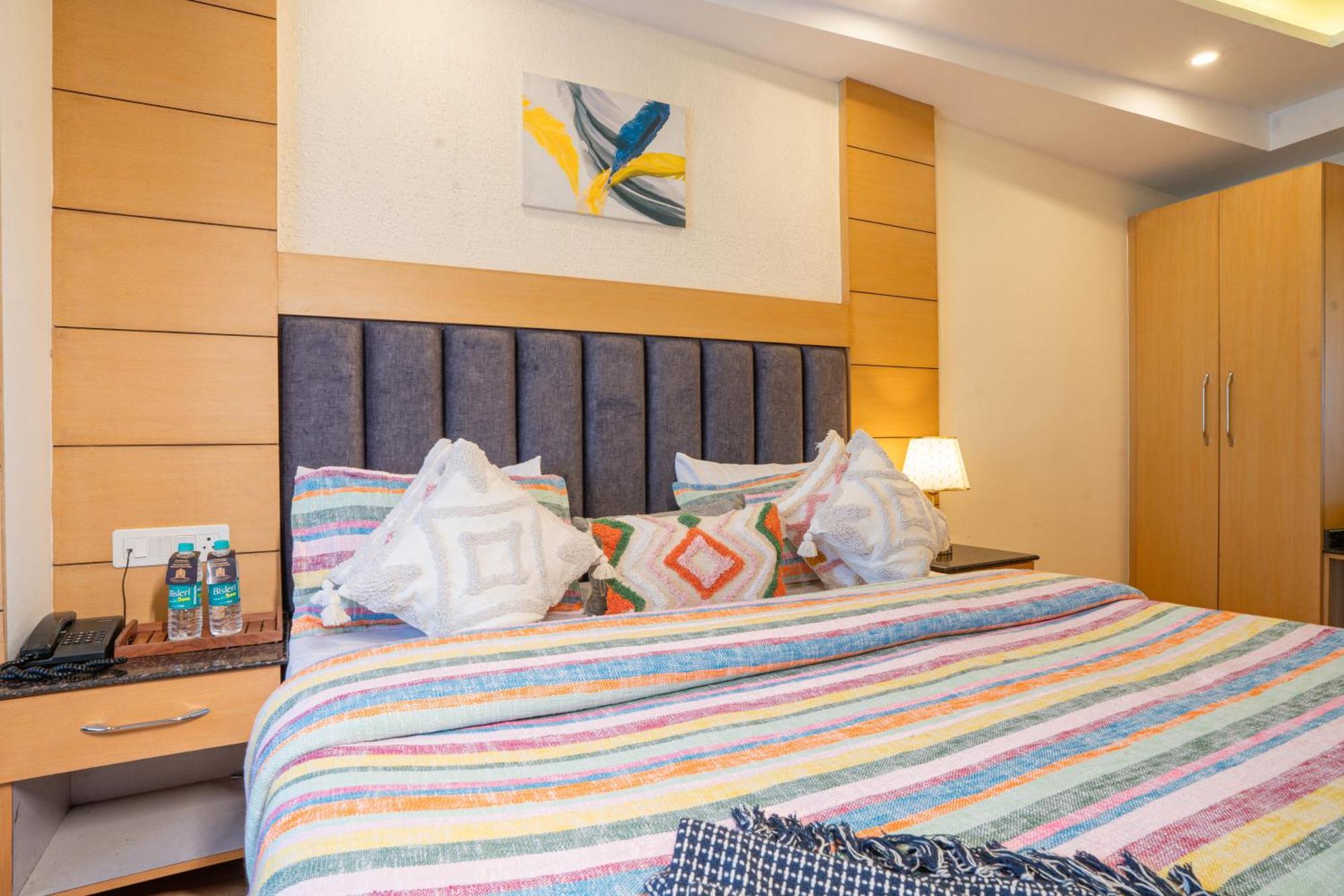 Perfectstayz Premium At Mall Road 무소리에 외부 사진