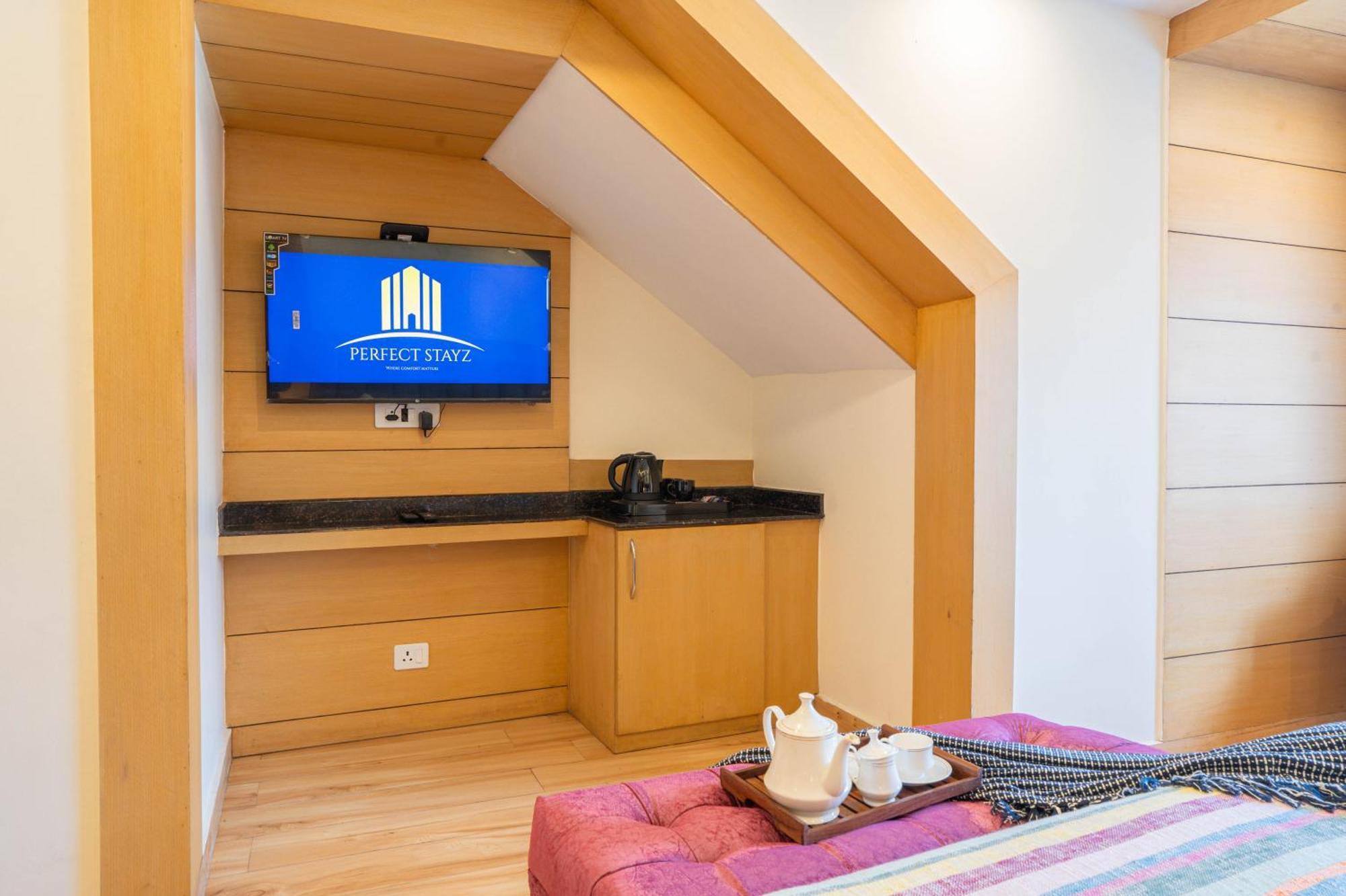 Perfectstayz Premium At Mall Road 무소리에 외부 사진