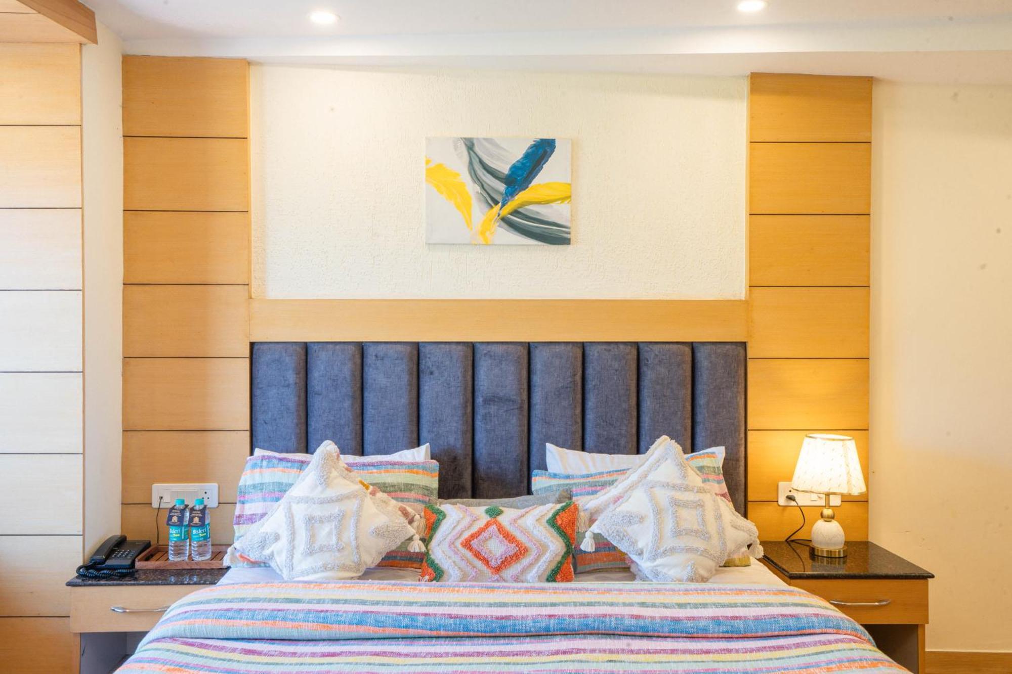 Perfectstayz Premium At Mall Road 무소리에 외부 사진