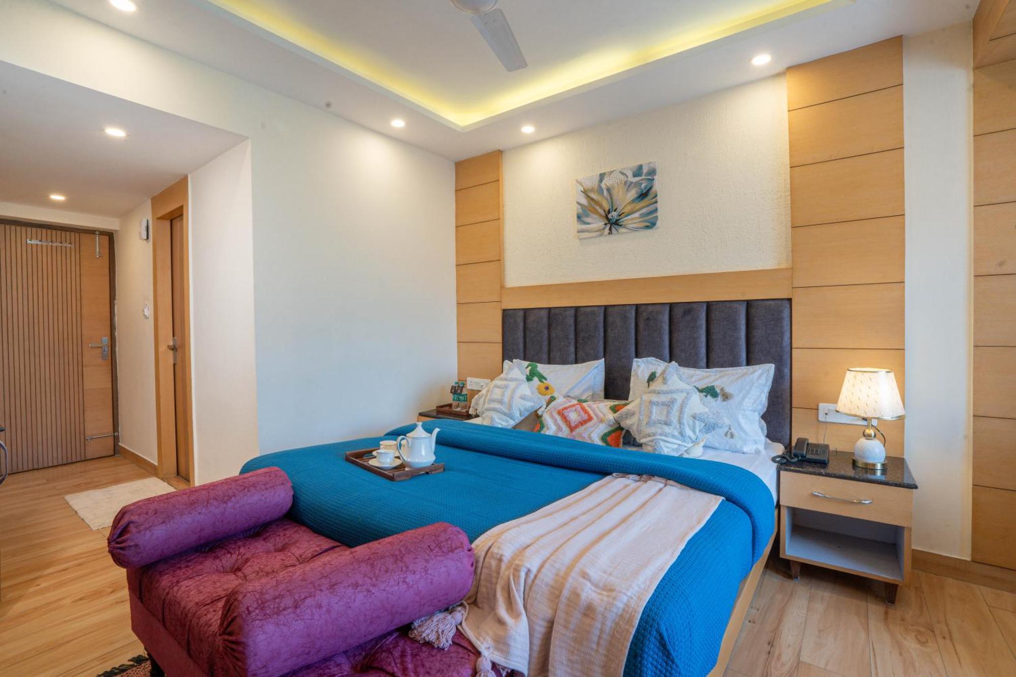 Perfectstayz Premium At Mall Road 무소리에 외부 사진
